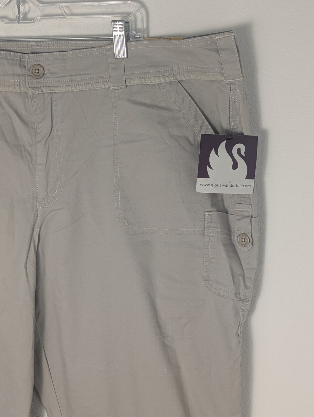 Gloria Vanderbilt Roll Up Cropped Cargo Capris Size 24 W Khaki Cuffed Hem new - Picture 3 of 16